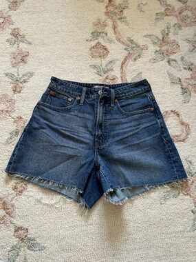 MADEWELL Curvy Dark Blue High-Rise Cutoff Denim Shorts